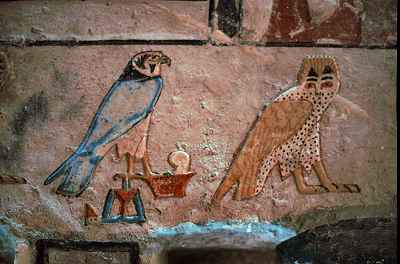  Hieroglyphen bei Nefer
